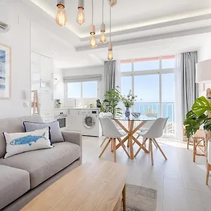 https://hanami-avenida-de-espaa-ii.1costadelsol.com